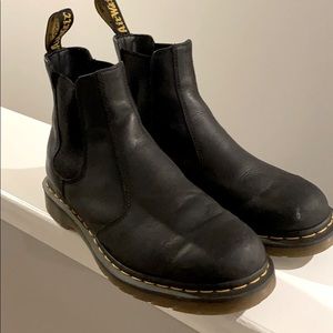 DR. MARTENS